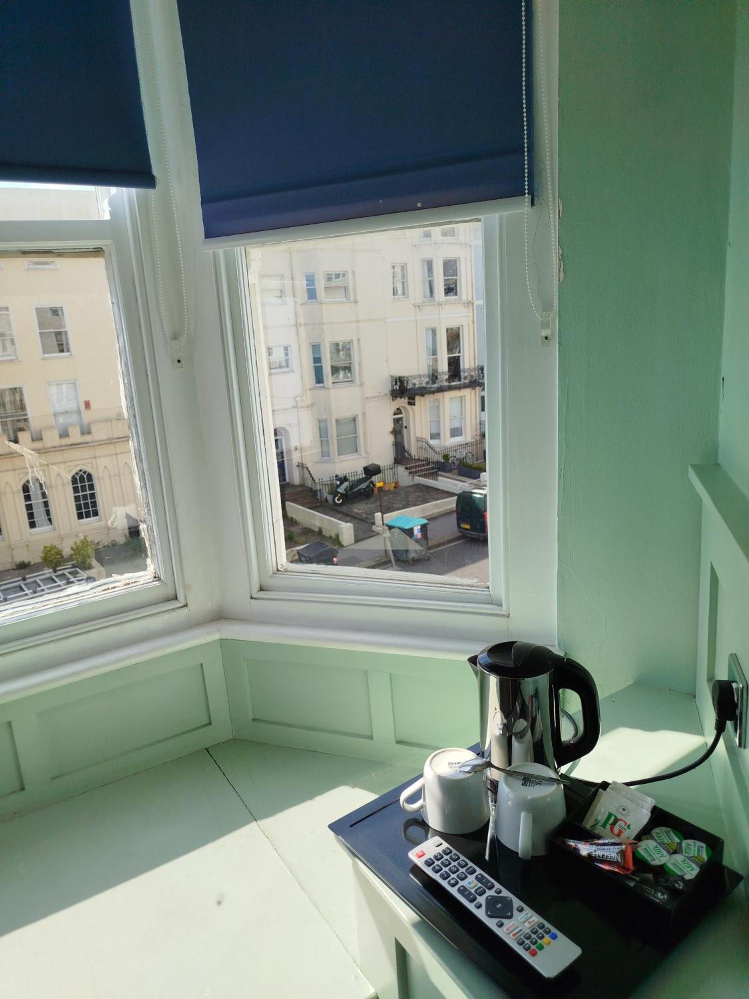 The Willows Hove Extérieur photo