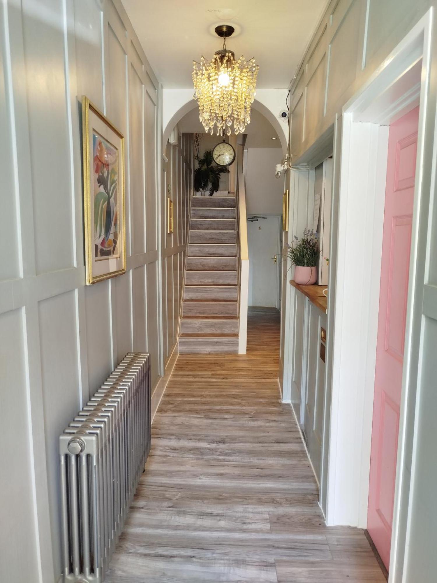 The Willows Hove Extérieur photo
