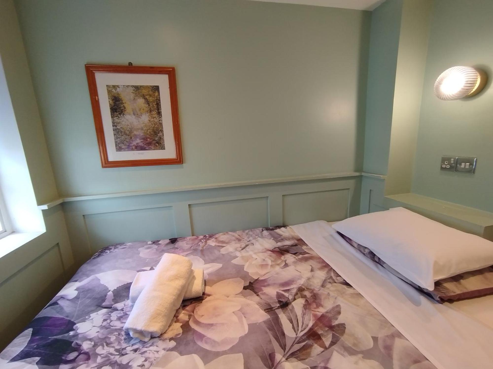 The Willows Hove Extérieur photo